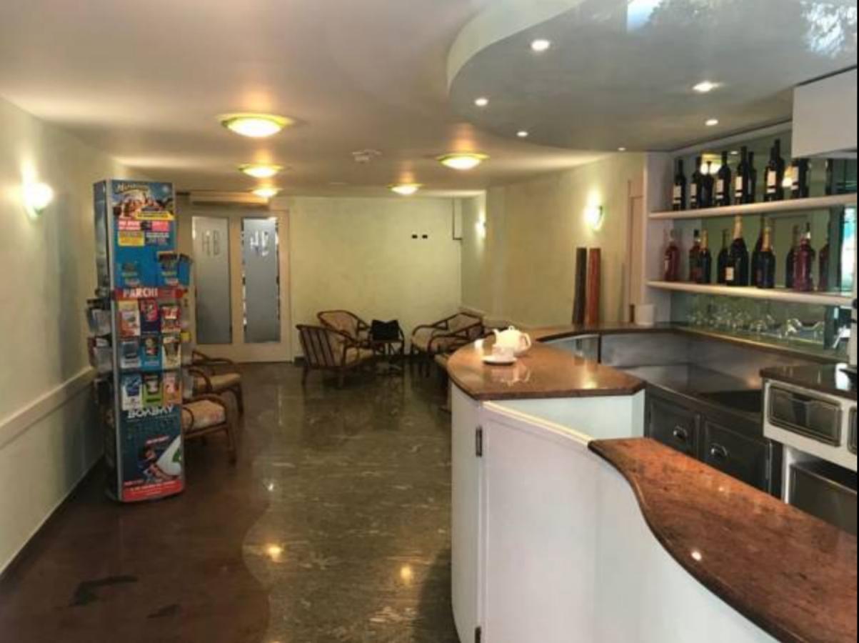 Hotel Bologna Ріміні Екстер'єр фото